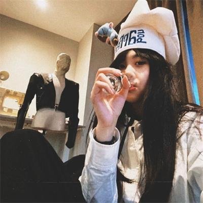 我曾是罗丽娜·波比特